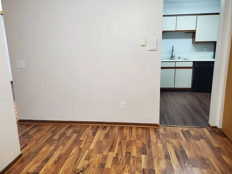 Orchard Village Apartments — Photo 206