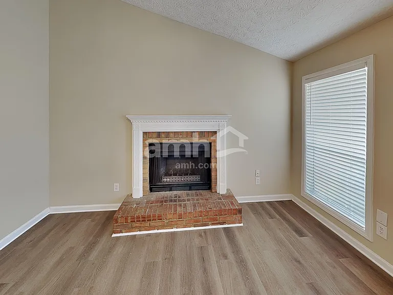 1222 Cabots Ln — Photo 6