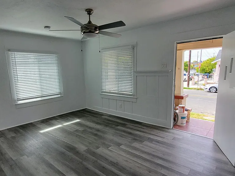 281 W Ofarrell St — Photo 15