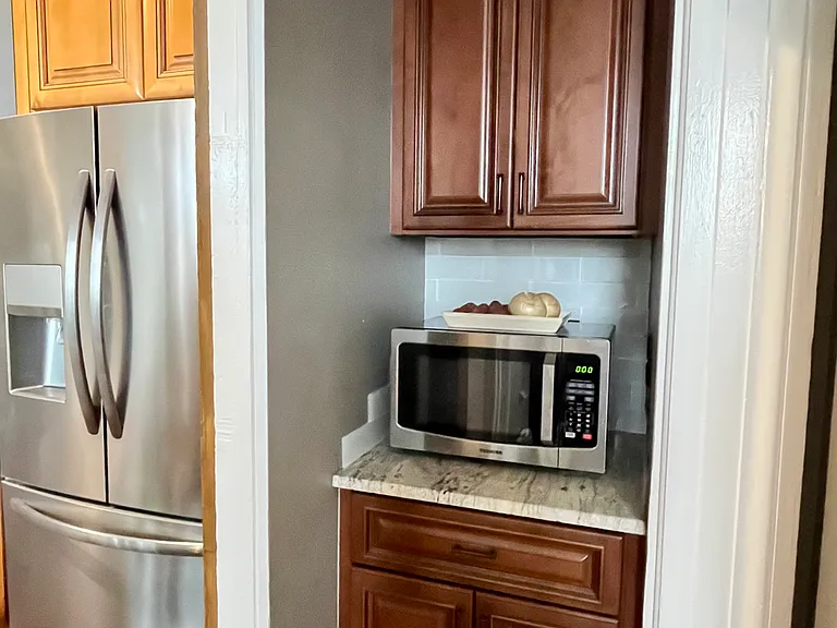 537 Milton St #1 — Photo 11
