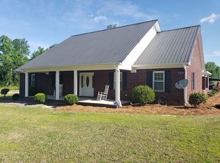 109 Jarvis Ln, Chinquapin, NC 28521