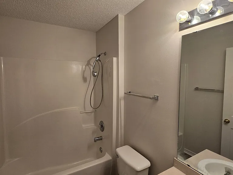 396 Brown Pl — Photo 21