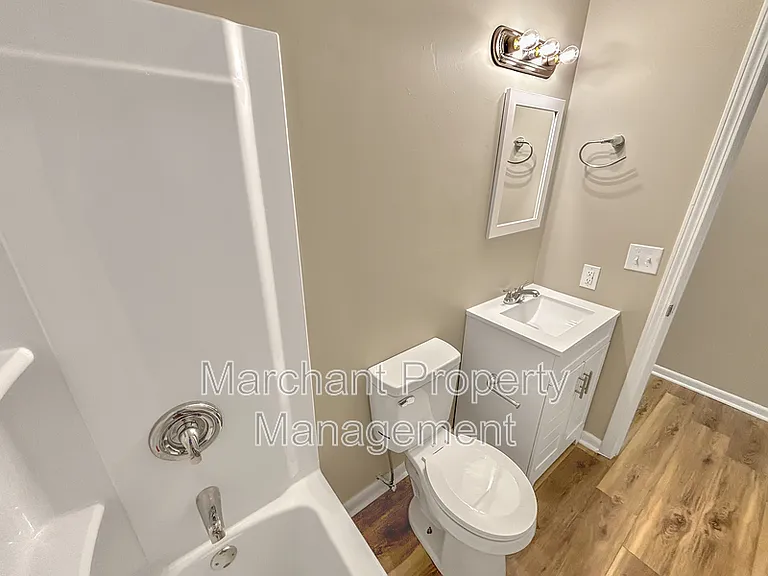 4716 Old Spartanburg Rd — Photo 18