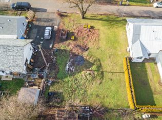 284 9th St, Lyons, OR 97358