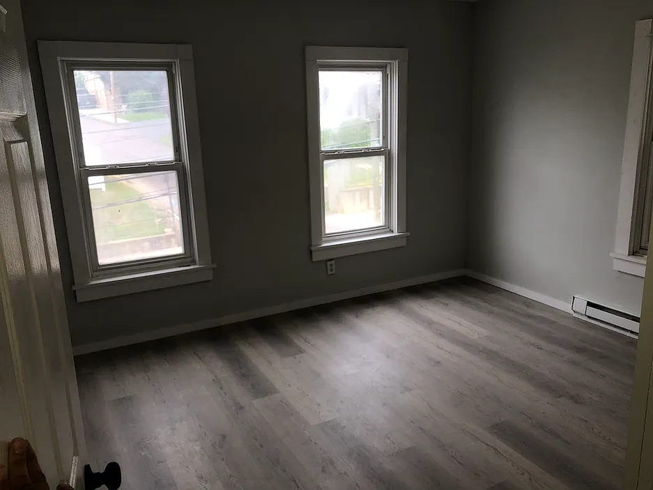 3 bed, $1,495 — Photo 3