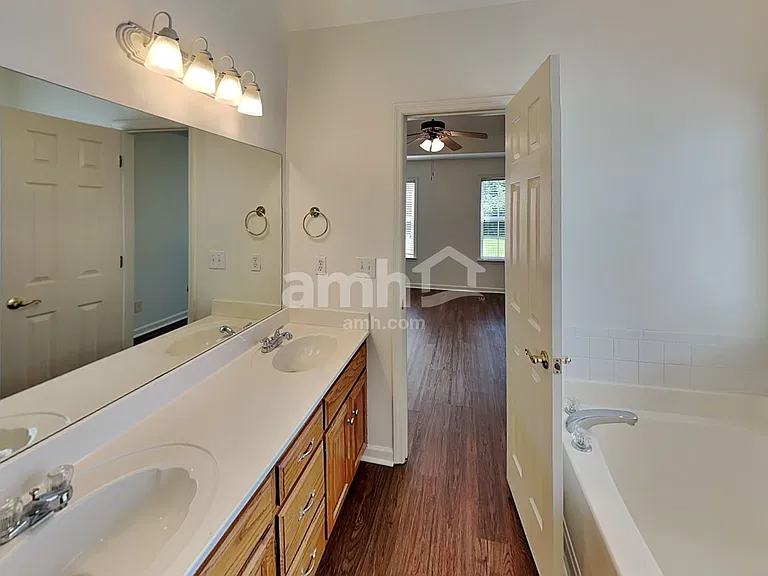 1914 Amacher Dr — Photo 10