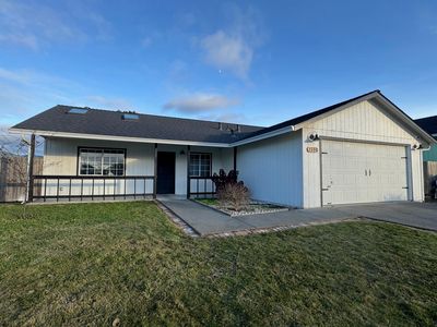 2300 Hannah Ct, Fortuna, CA, 95540