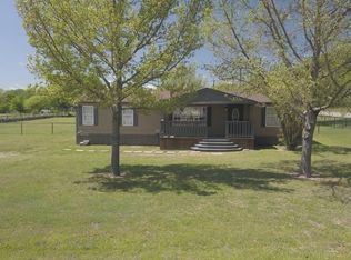 104 Steele Ct, Azle, TX 76020