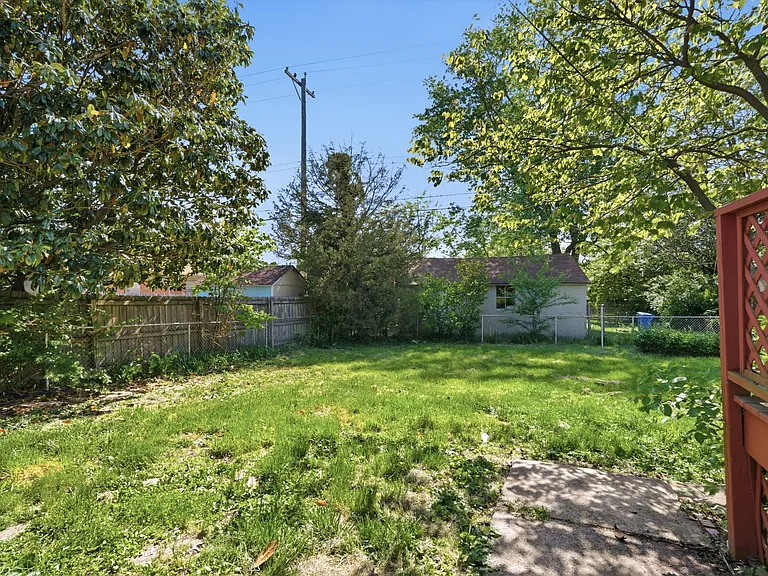 2104 Jasmine Dr #A — Photo 25