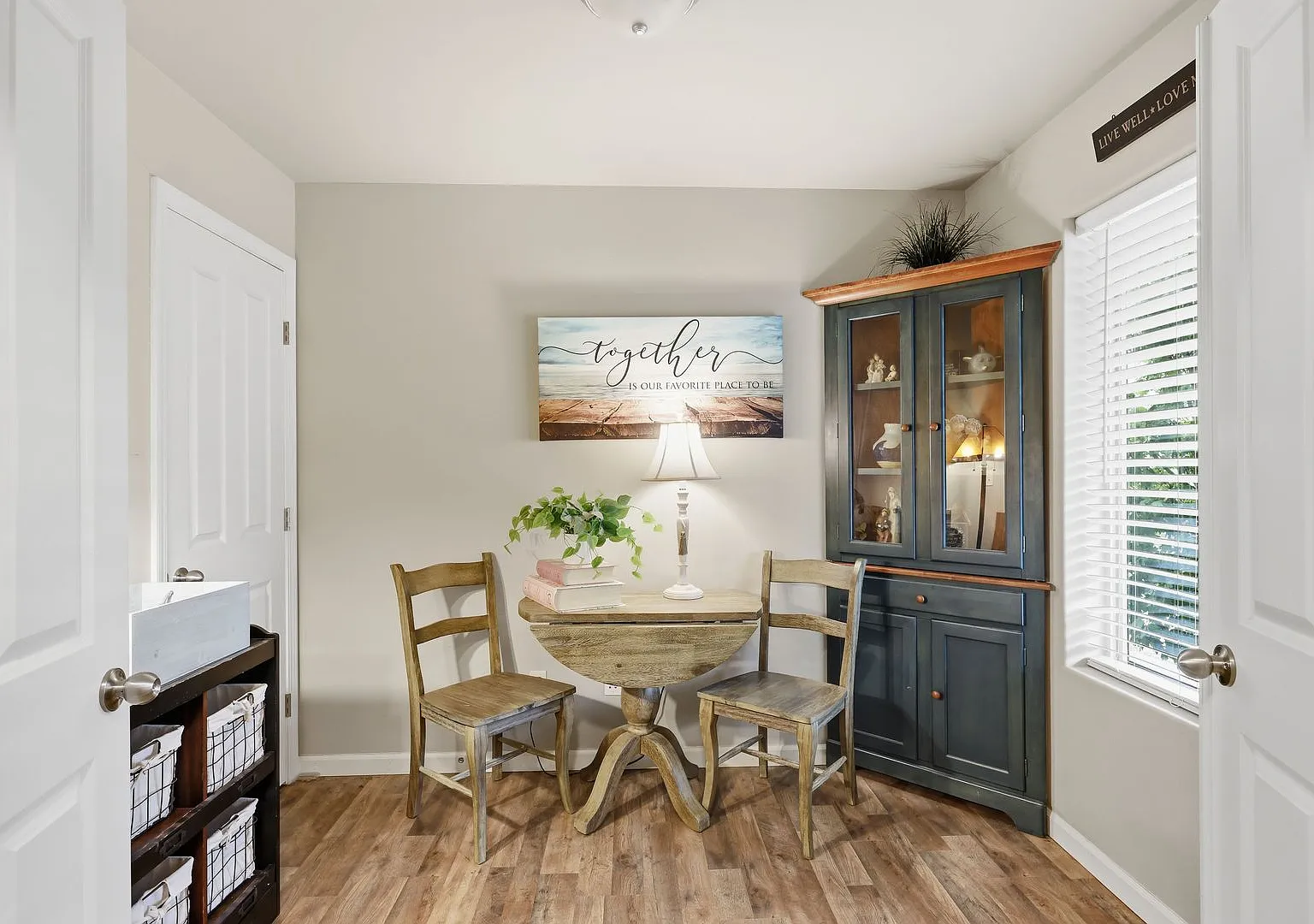 Well Maintained 4 Bedroom Home in CK School District — Photo 4