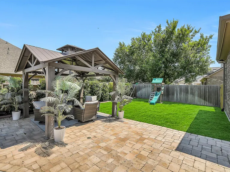 12207 Shorebridge Rd — Photo 40