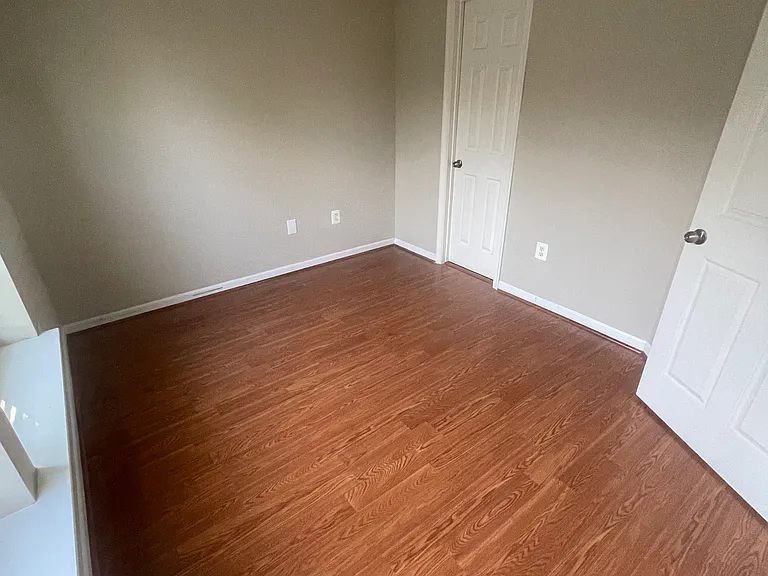 8162 Mission Rd — Photo 8
