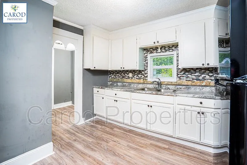 1 bed, 1.0 bath, 660 sqft, $795 — Photo 2
