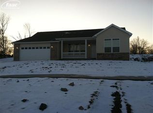 1402 Root St, Flint, MI 48503