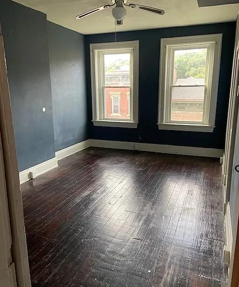 533 E 13th St #2 — Photo 5