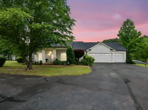 1052 Rock Creek Rd, Hot Springs, AR 71913