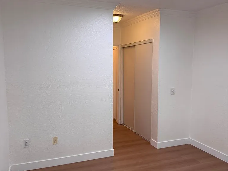10635 Sherman Grove Ave — Photo 23