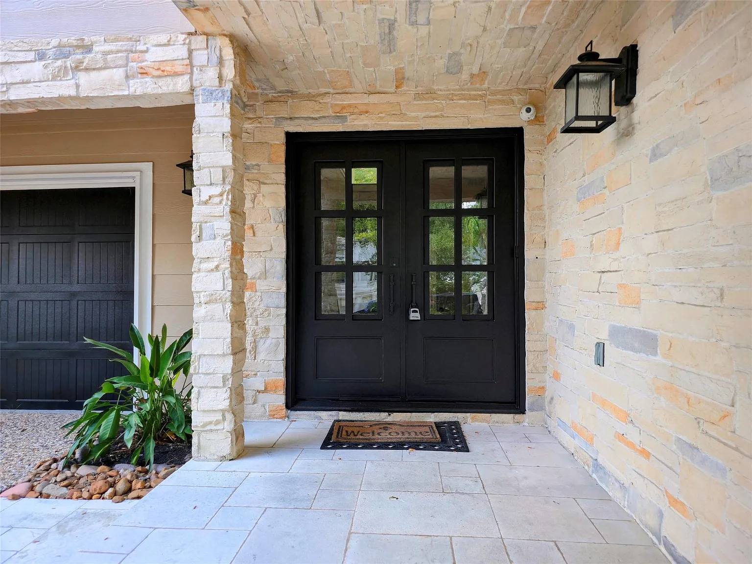 3 bed, 2.5 bath, 1830 sqft, $4,650 — Photo 4