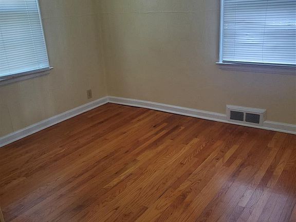 4th image of 3623-43 J St