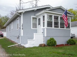 3619 70th St, Urbandale, IA 50322