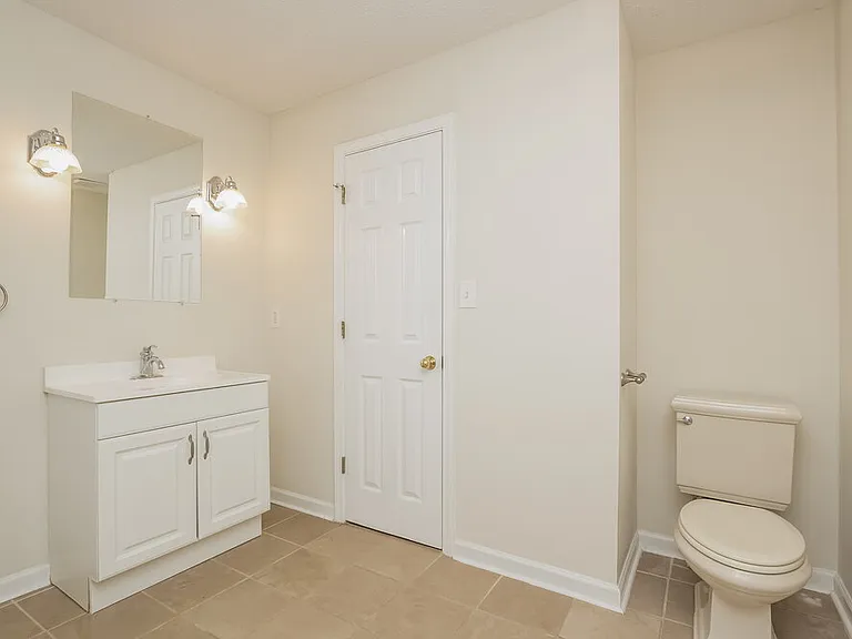 19 Eagle Point Ct — Photo 11