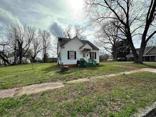 515 E Gibbs St, Union City, TN 38261