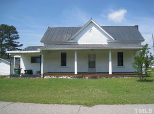80 S Isabella St, Coats, NC 27521