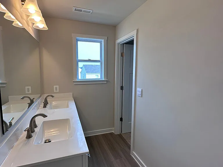 61 Zander Rd — Photo 20