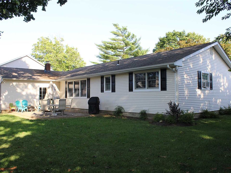 33 Trask Ln Babylon NY 11702 Zillow