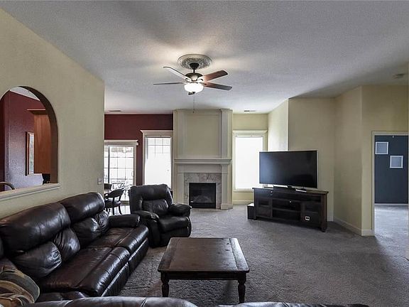 3rd image of 14605 Eastern Ct