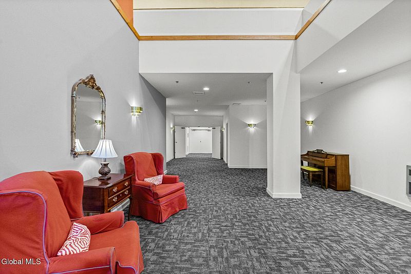 4th image of 137 Front Street APT 208