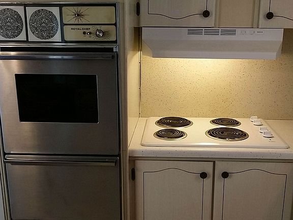 Newer Cook Top and Vent Hood