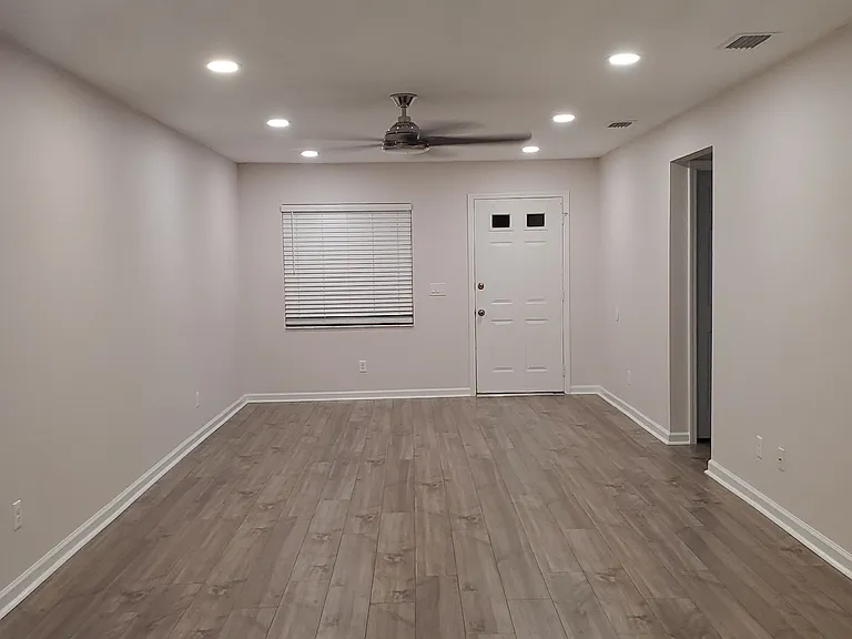 1004 Egret Ct — Photo 2