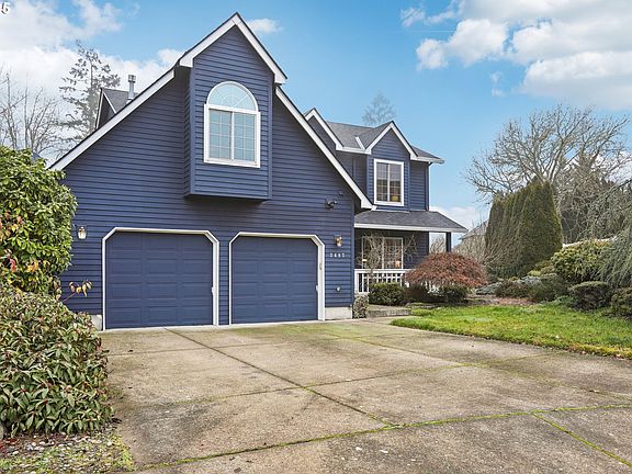 3rd image of 2487 NE Nicki Ct