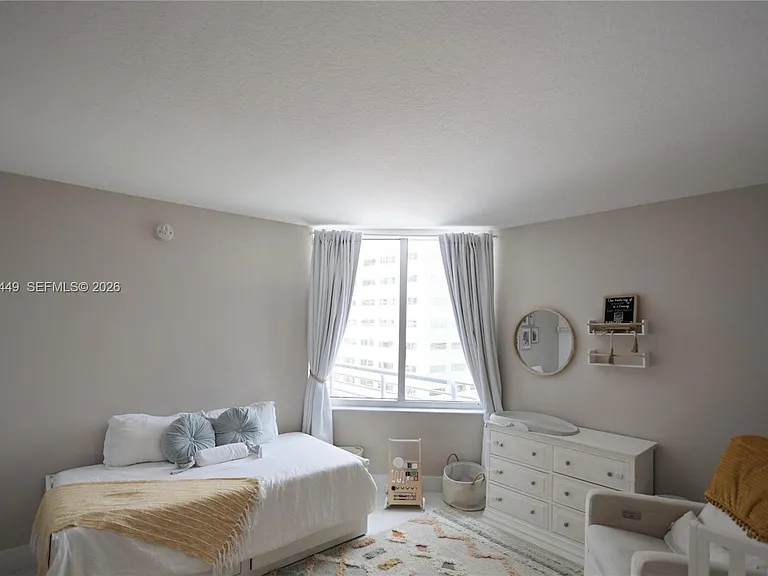 325 Biscayne Blvd #1822 — Photo 9