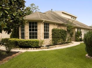 82 Charter Club Dr, Conroe, TX 77384