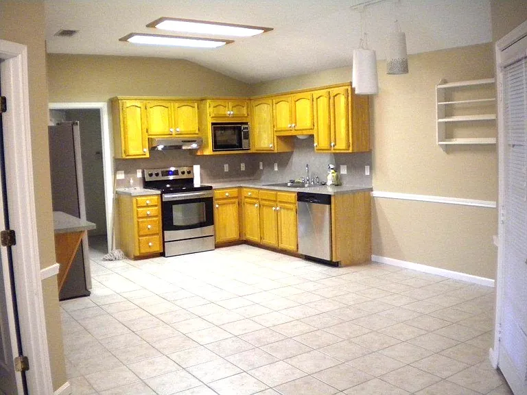 3613 Brightside Dr — Photo 4