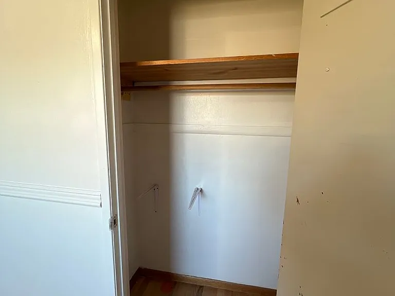 120 N 55th Ave — Photo 16