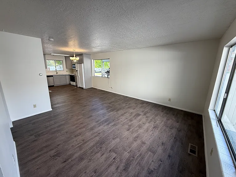 1938 E Nunley Cir #1938 — Photo 12