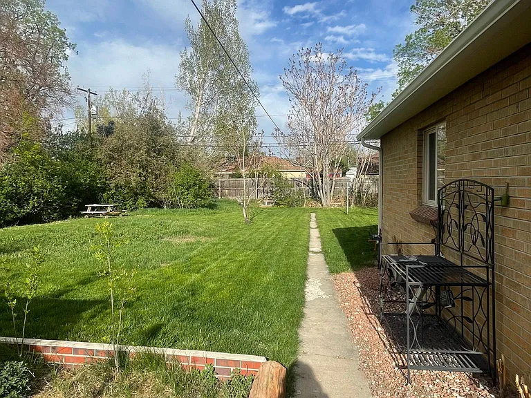 4000 Otis St — Photo 23