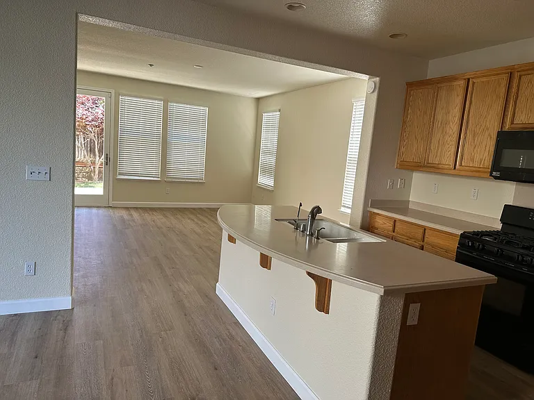 1796 Anastasia Dr — Photo 2
