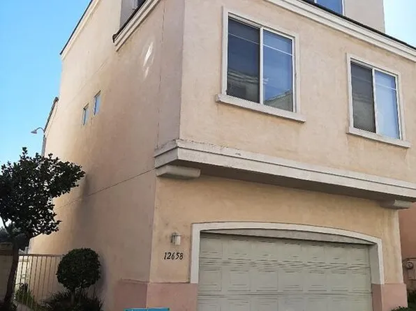 12658 Belinda Ct, Lynwood, CA 90262