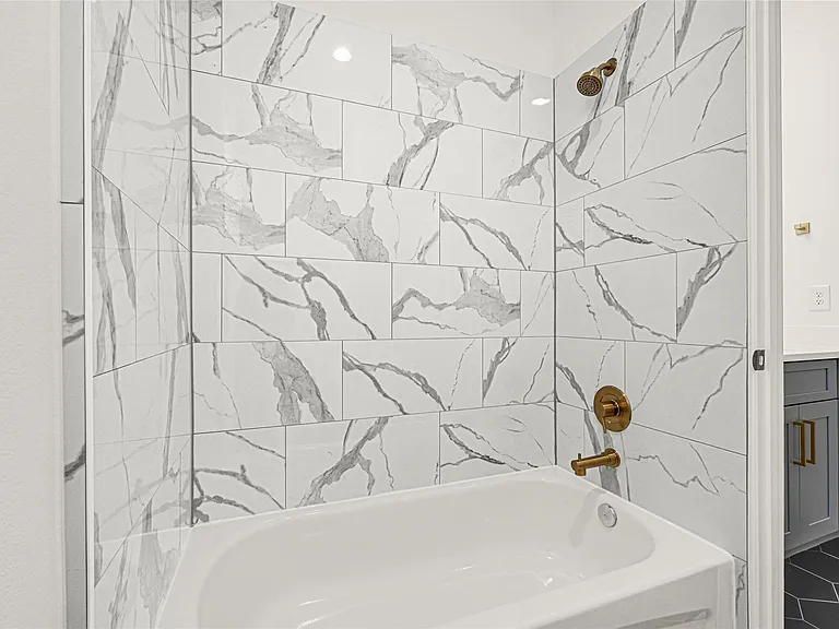 4606 Crown Grove Ln — Photo 24