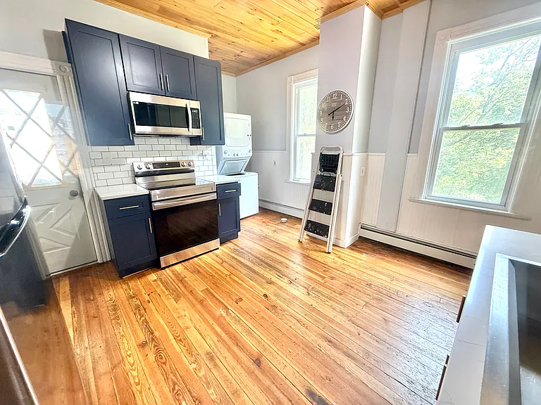 332 South St — Photo 7
