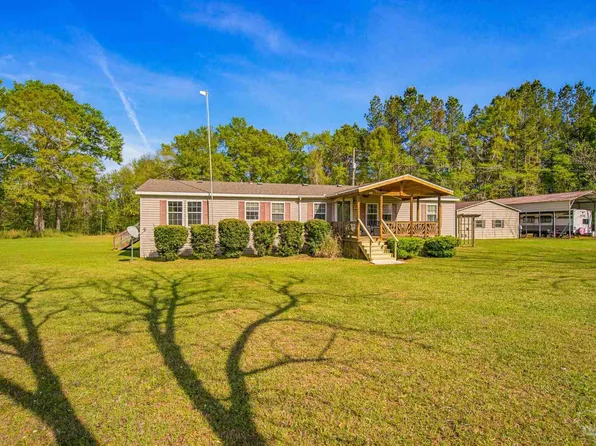 11470 Bryant Bridge Rd, Holt, FL 32564