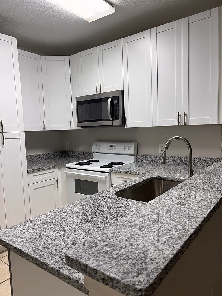 3 bed, 2.5 bath, 1540 sqft, $1,800 — Photo 4