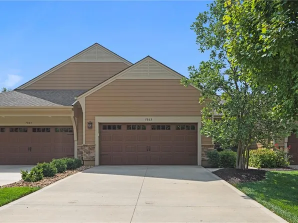 7863 W 158th St, Overland Park, KS 66223