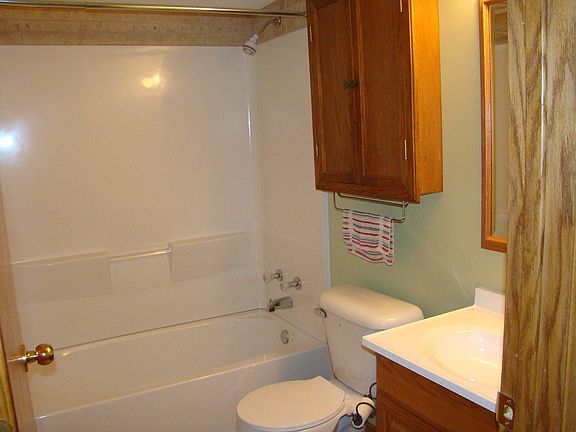 Brand new bathroom w/ceramic tile