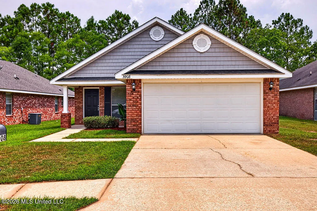 3 bed, 2.0 bath, 1713 sqft, $1,995 — Photo 1