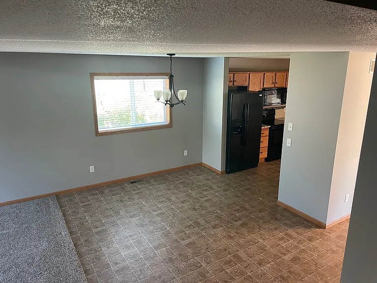 217 18th Ave SE — Photo 13